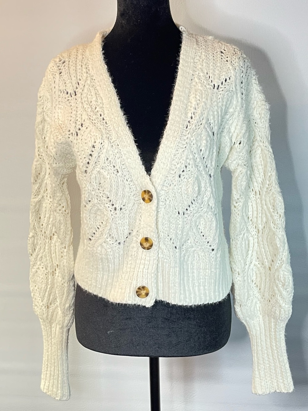 Arizona Jean Company Cream Cable Knit Button Cardigan